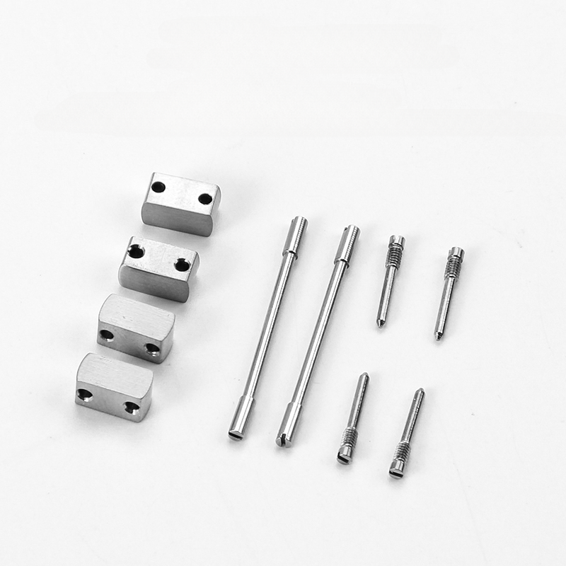 4 vis 2 maillons pour bracelet - Audemars Piguet Watch Royal Oak avis et prix