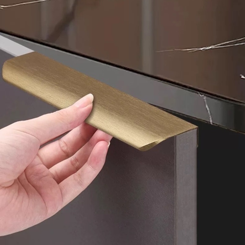Poignées d'armoire invisibles  - Curved Spring Bar avis et prix